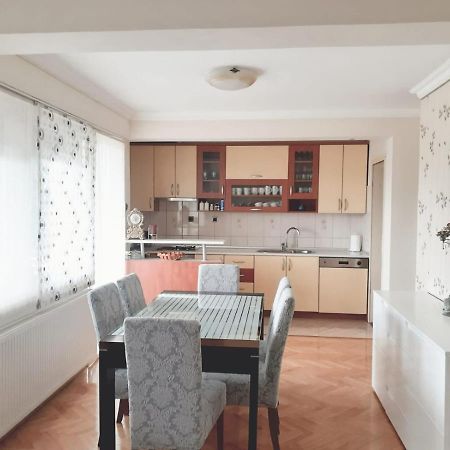 Spacious 80M2 Apartment In The Center Ljubuški Zewnętrze zdjęcie