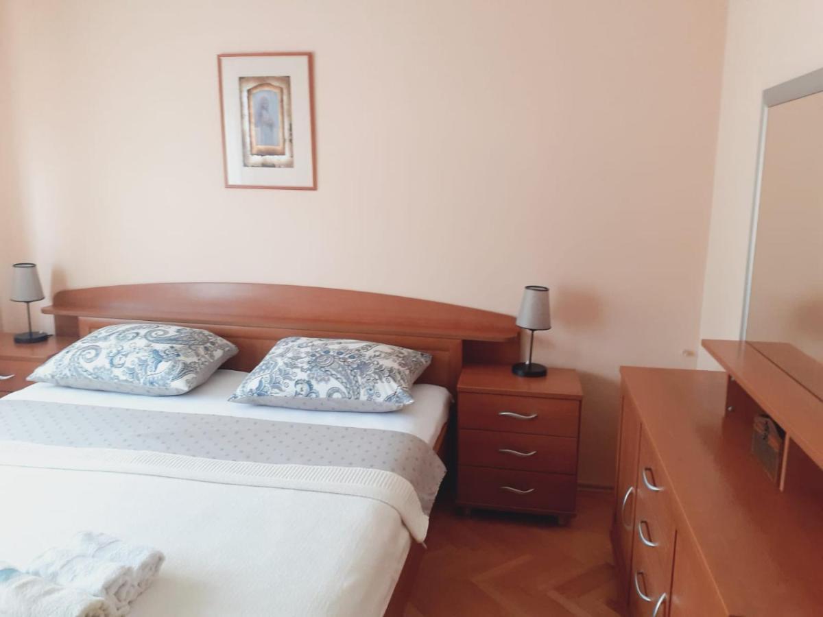 Spacious 80M2 Apartment In The Center Ljubuški Zewnętrze zdjęcie