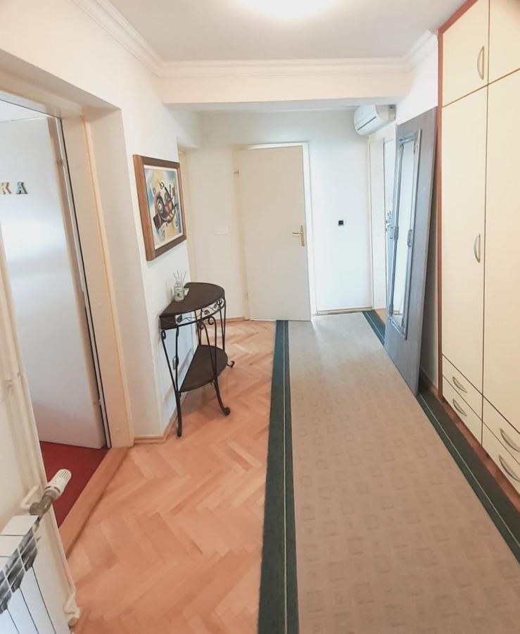 Spacious 80M2 Apartment In The Center Ljubuški Zewnętrze zdjęcie